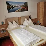 Hotelpension Oberauer 3*