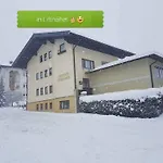 Hotelpension Oberauer فندق واغراين