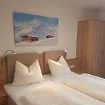 Hotelpension Oberauer 3* واغراين