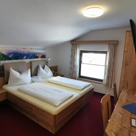 Oberauer Wagrain - Die Eco Familien Hotelpension B&B 3*