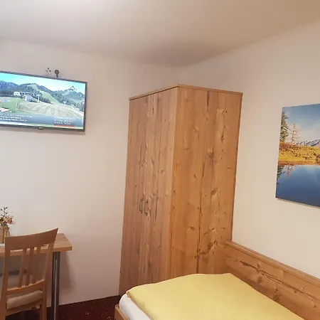 Modern&renovated - Hotelpension Oberauer 3* واغراين
