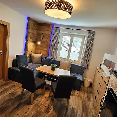 Modern&Renovated - Hotelpension Oberauer Wagrain
