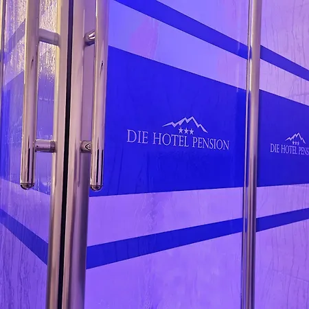 Modern&renovated - Hotelpension Oberauer 3*
