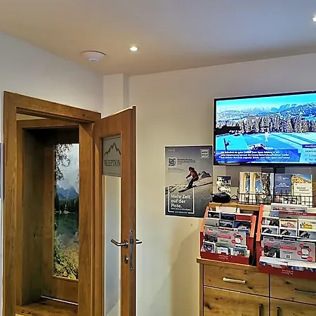 Modern&renovated - Hotelpension Oberauer וואגריין