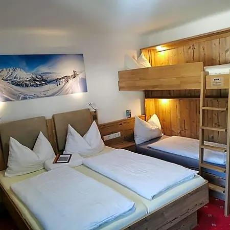 מלון Modern&renovated - Hotelpension Oberauer וואגריין