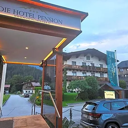 Modern&renovated - Hotelpension Oberauer מלון וואגריין