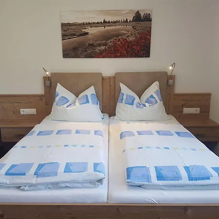 Hotelpension Oberauer 3*