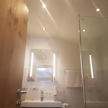 Oberauer - Eco Familien Hotelpension Hotel 3*