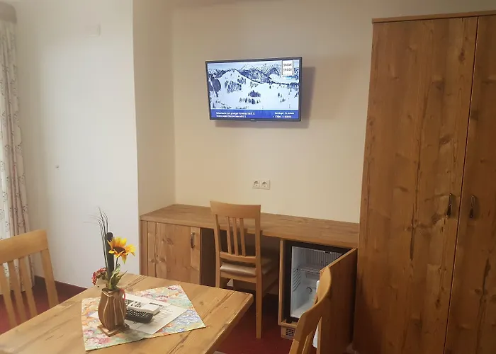 Hotelpension Oberauer واغراين