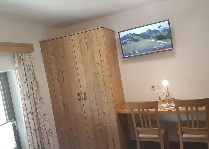 Hotelpension Oberauer فندق