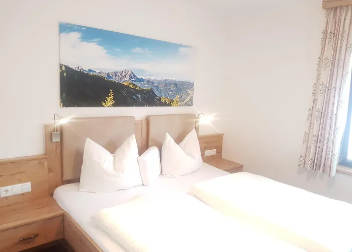 فندق Hotelpension Oberauer 3*