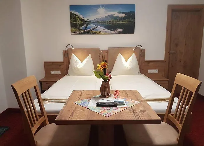 Hotelpension Oberauer فندق