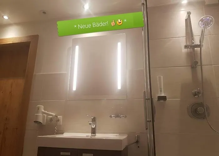 ホテル Hotelpension Oberauer