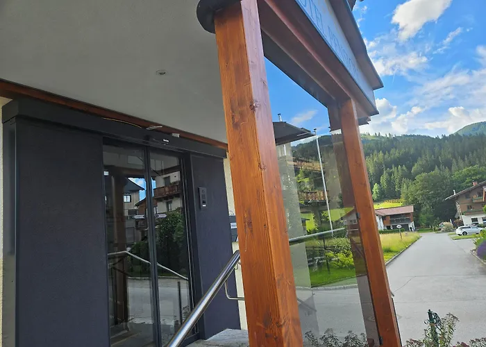 Hotelpension Oberauer فندق واغراين