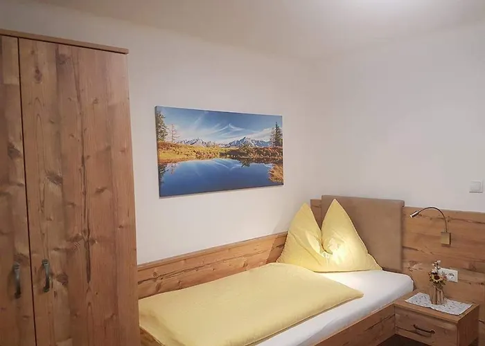 Hotelpension Oberauer 3* واغراين
