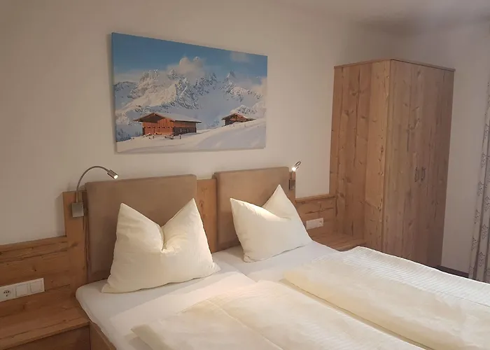 Hotelpension Oberauer 3* واغراين